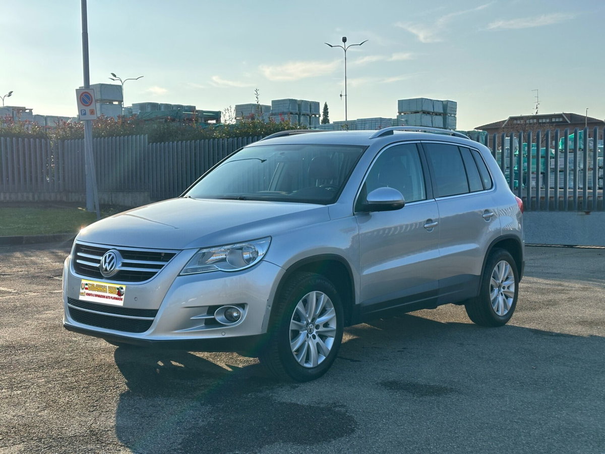 Volkswagen Tiguan 2.0 TDI DPF 4MOTION DSG Sport & Style (2)