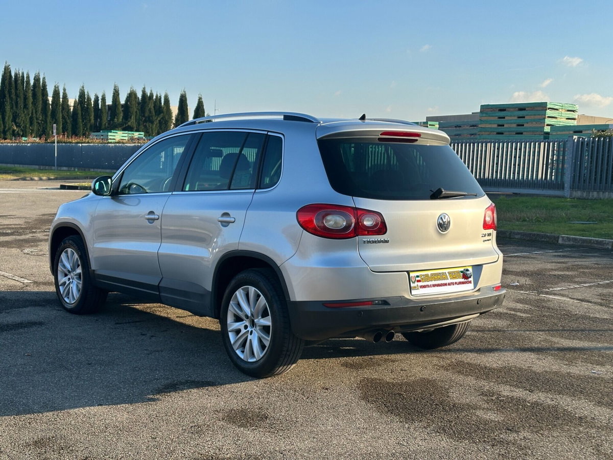 Volkswagen Tiguan 2.0 TDI DPF 4MOTION DSG Sport & Style (7)