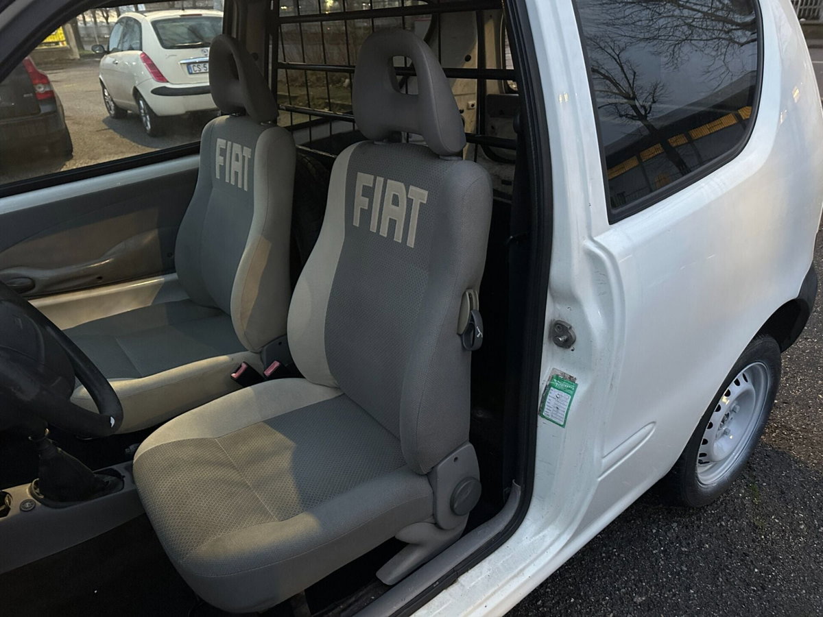 Fiat 600 1.1 Active (6)