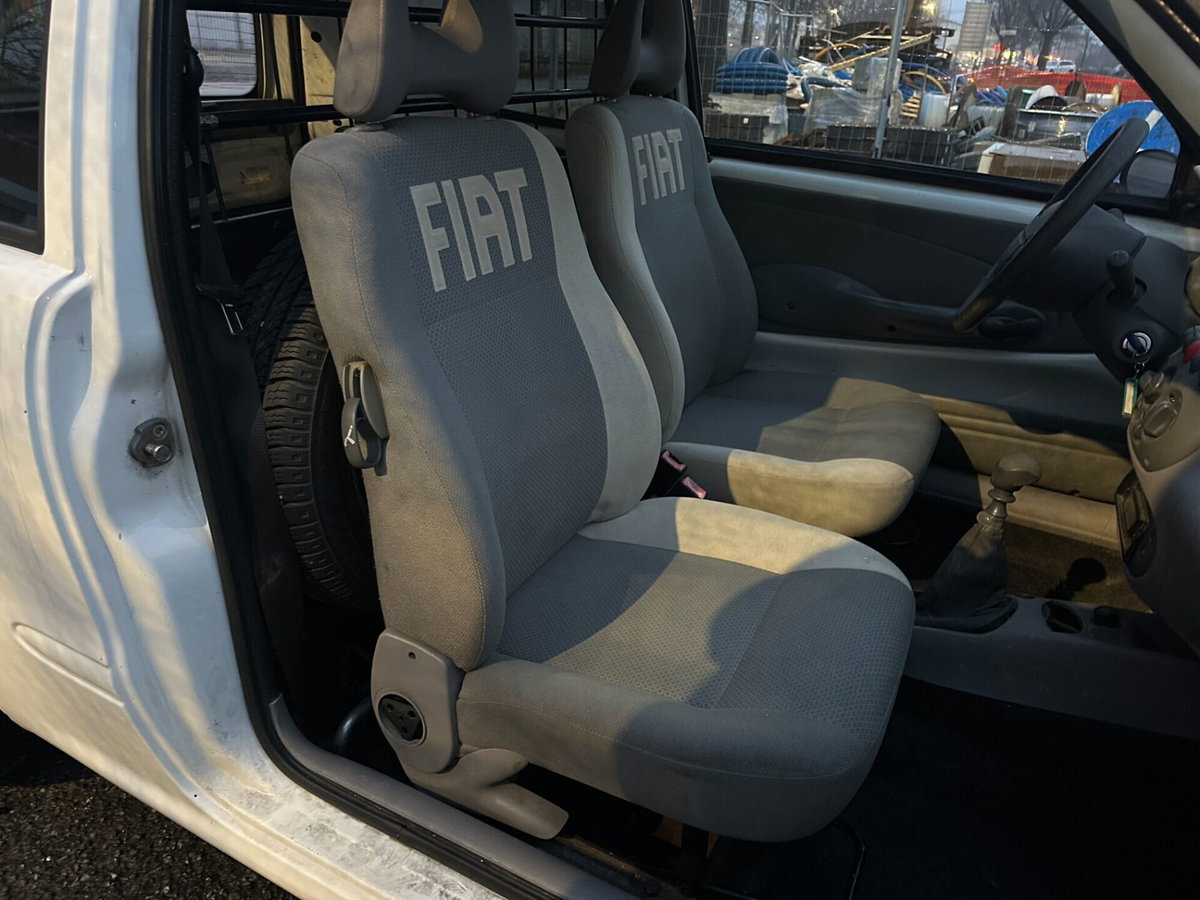 Fiat 600 1.1 Active (9)