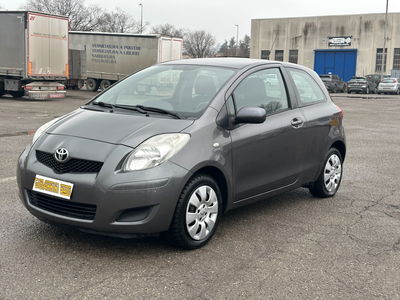 Toyota Yaris 1.0 3 porte usata