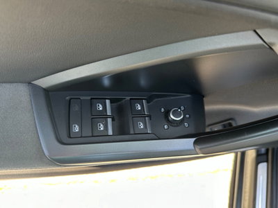 Audi Q3 35 TDI quattro S tronic Business (13)