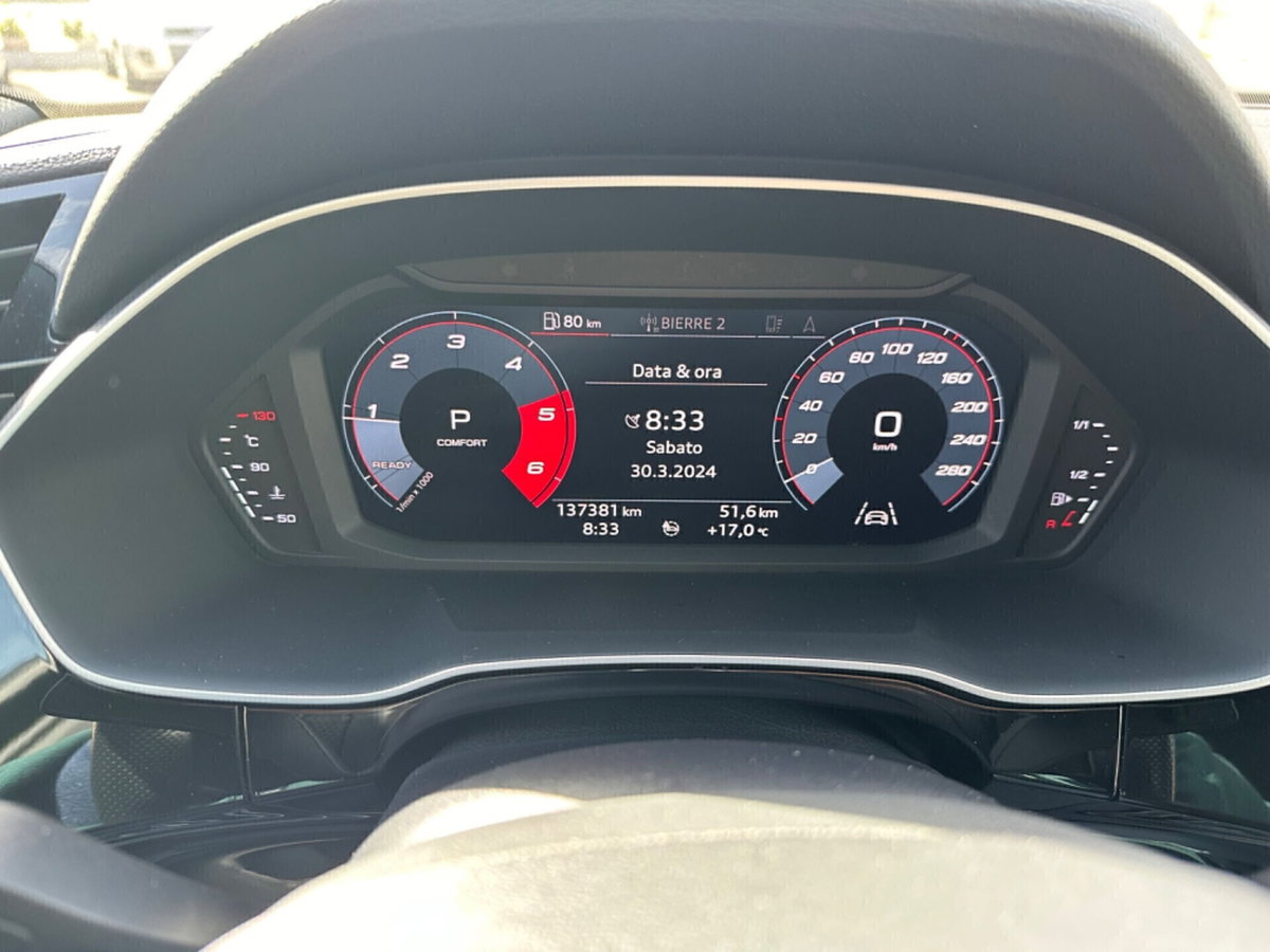 Audi Q3 35 TDI quattro S tronic Business (15)
