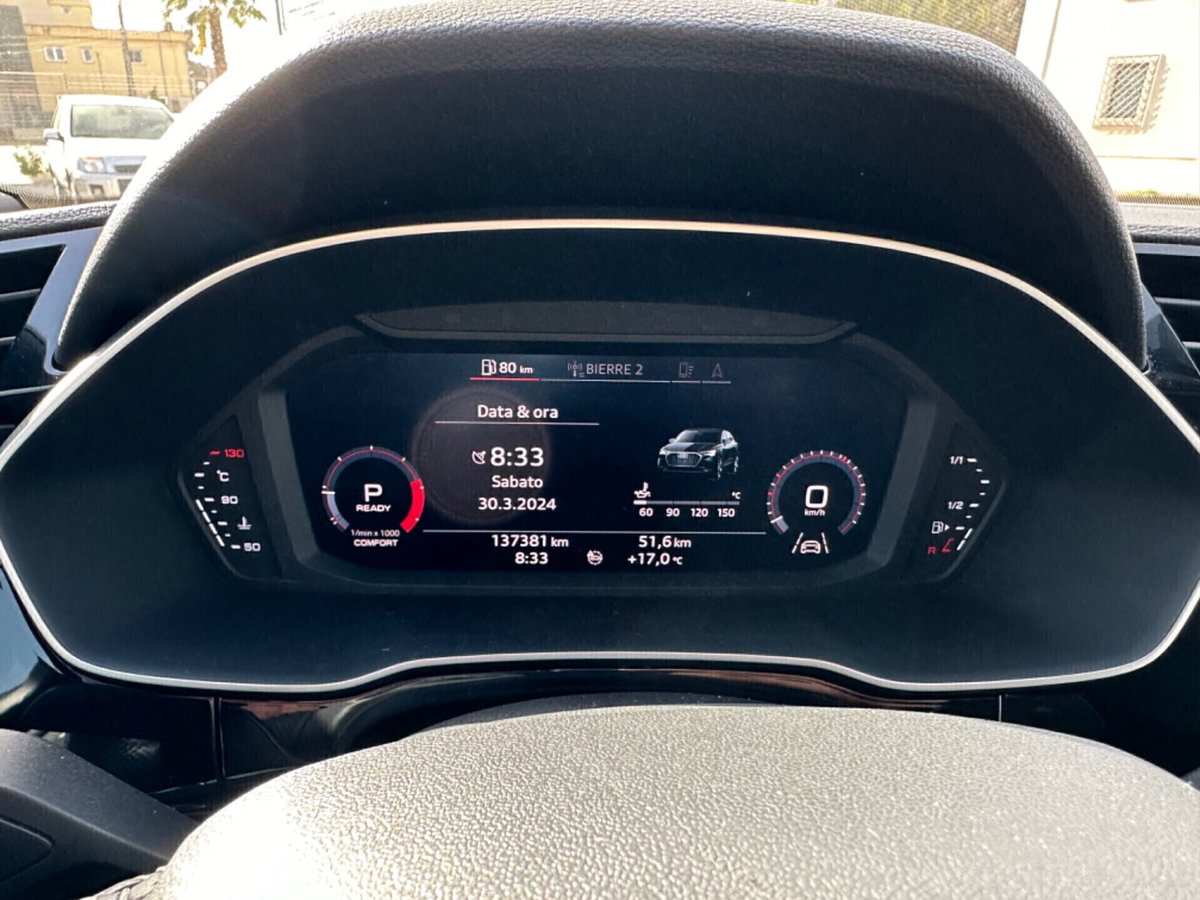 Audi Q3 35 TDI quattro S tronic Business (16)