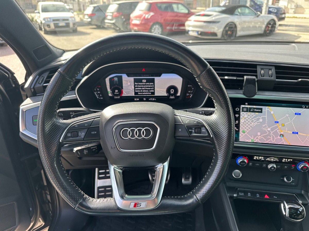 Audi Q3 35 TDI quattro S tronic Business (19)