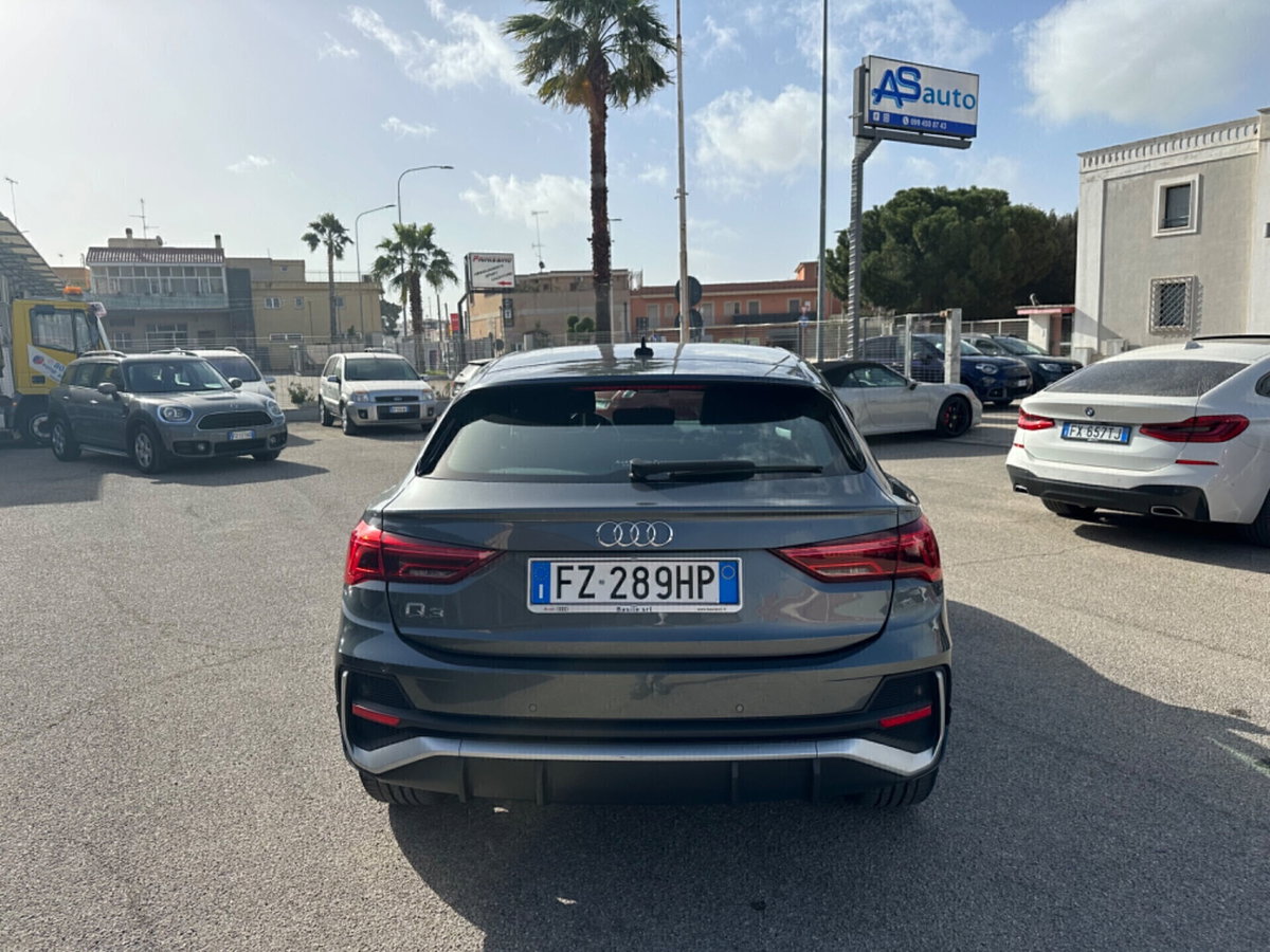 Audi Q3 35 TDI quattro S tronic Business (5)