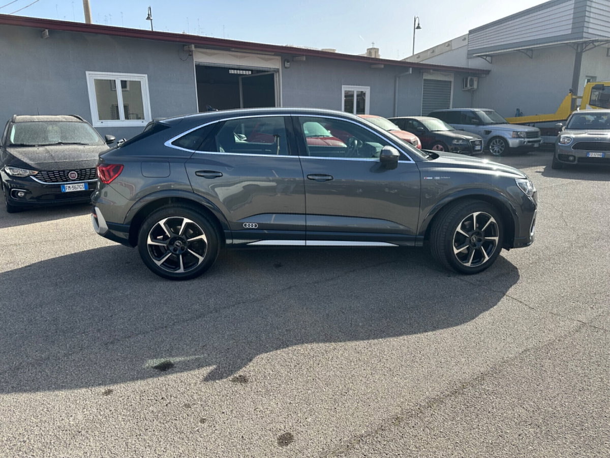 Audi Q3 35 TDI quattro S tronic Business (7)