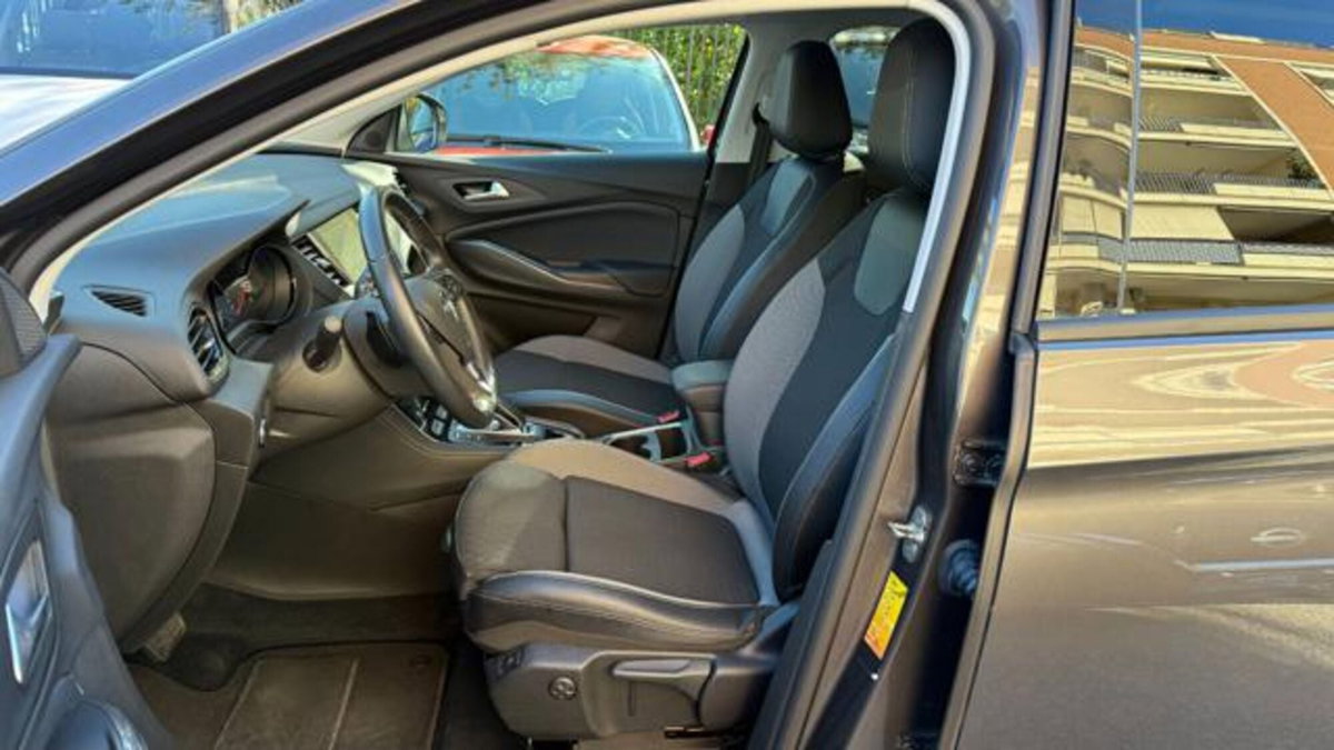 Opel Grandland X 1.6 Turbo 180 CV Start&Stop aut. Elegance (12)
