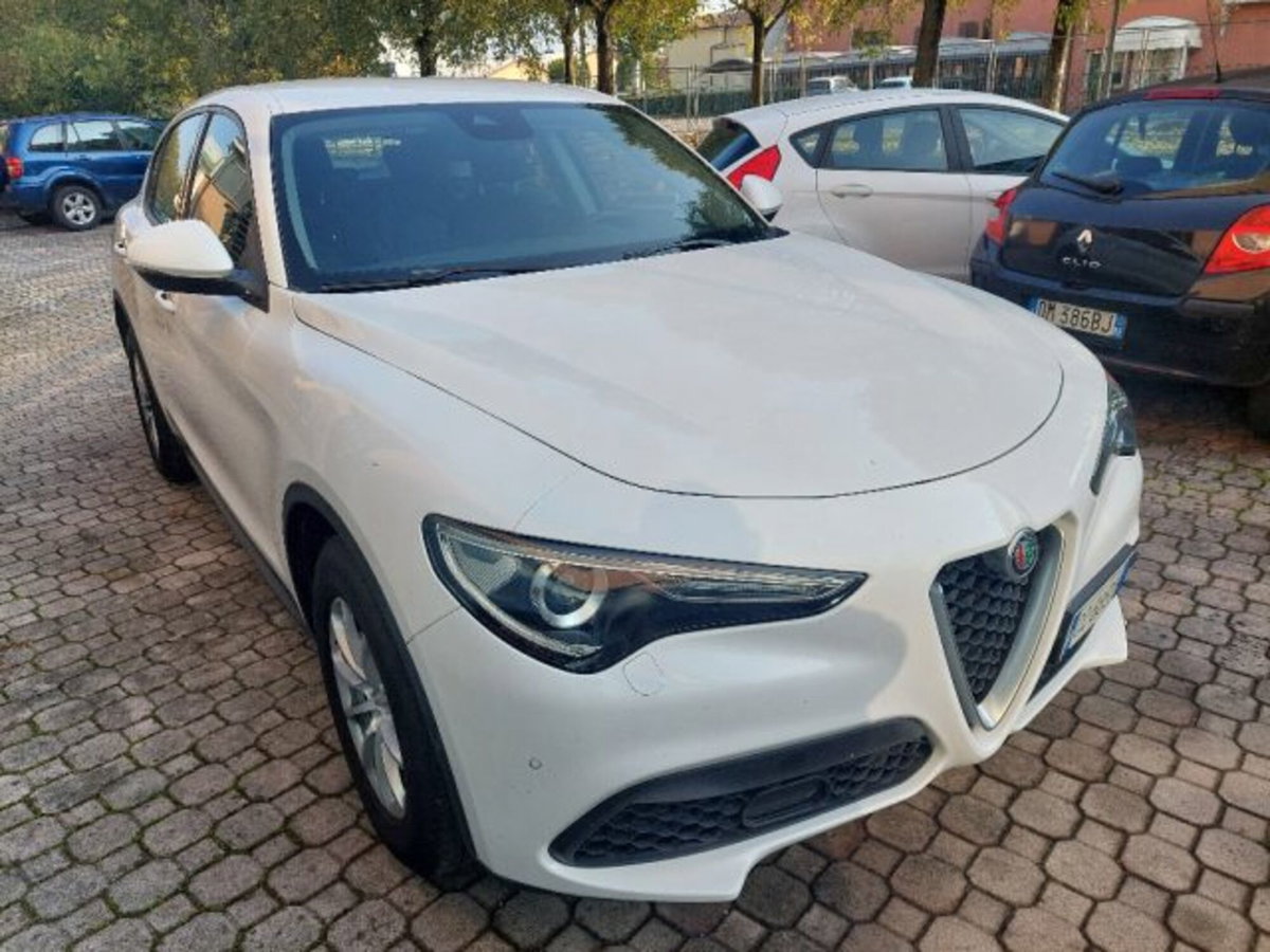 Alfa Romeo Stelvio Stelvio 2.2 Turbodiesel 160 CV AT8 RWD Super Business (2)