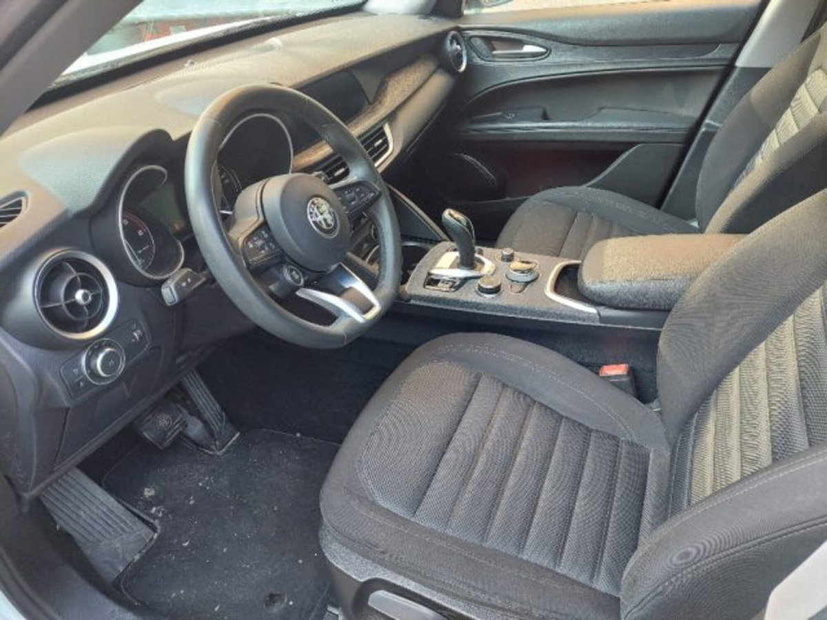 Alfa Romeo Stelvio Stelvio 2.2 Turbodiesel 160 CV AT8 RWD Super Business (5)