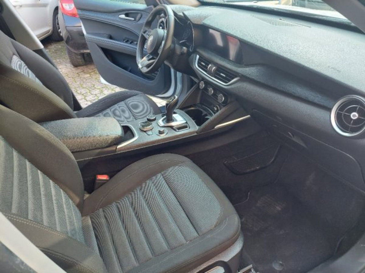 Alfa Romeo Stelvio Stelvio 2.2 Turbodiesel 160 CV AT8 RWD Super Business (7)
