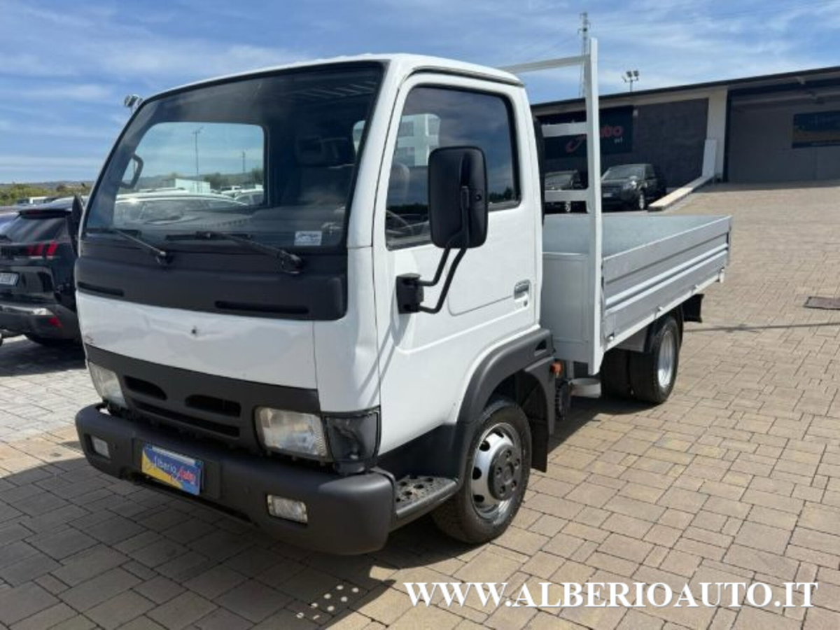 Nissan Cabstar 120.35 3.0 Tdi PC-RG Cabinato SE