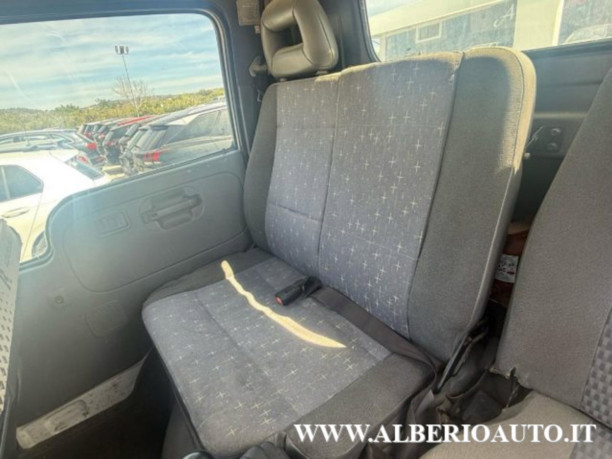 Nissan Cabstar 120.35 3.0 Tdi PC-RG Cabinato SE (12)