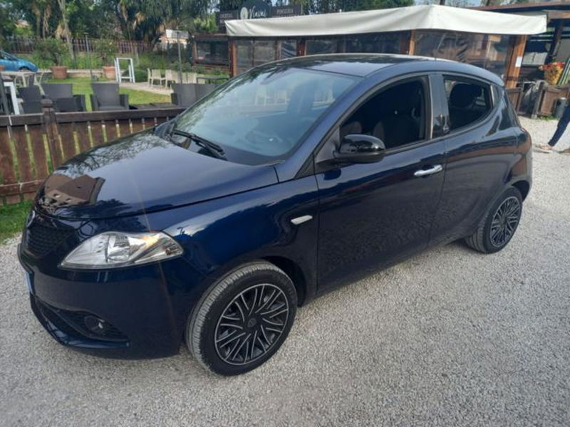 Lancia Ypsilon 1.0 FireFly 5 porte S&S Hybrid Maryne