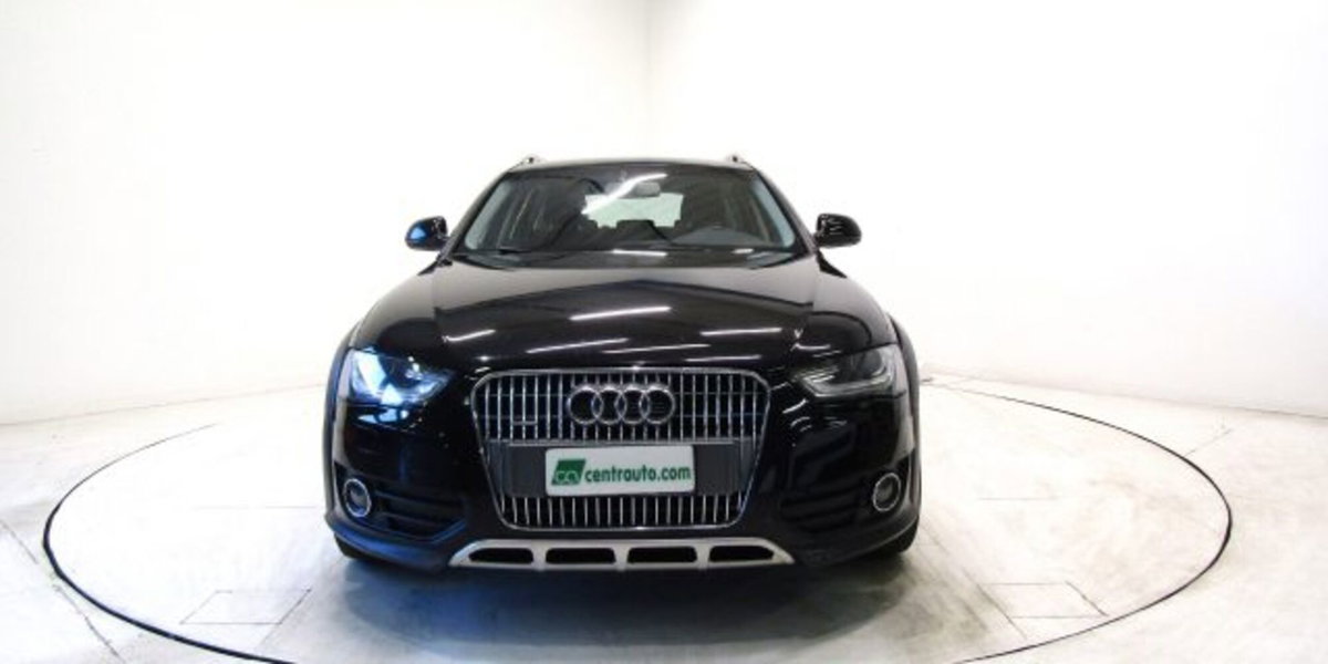 Audi A4 Allroad 2.0 TDI 190 CV S tronic (2)