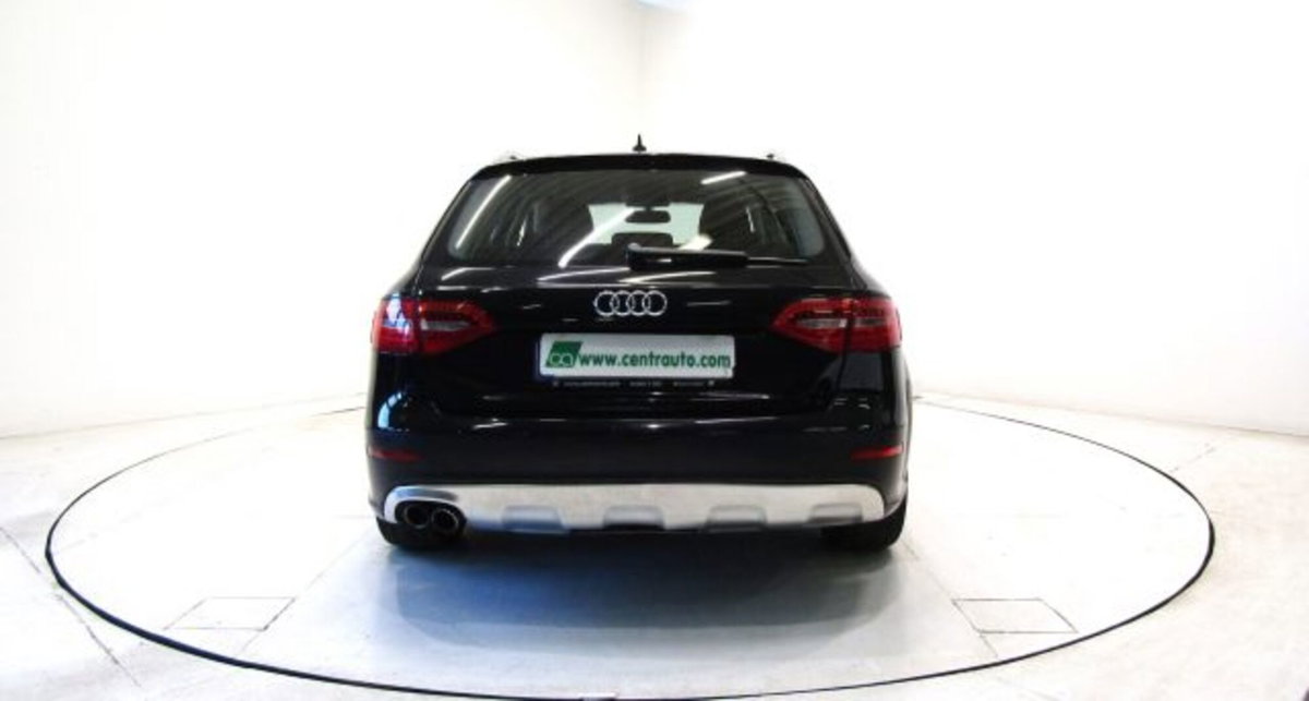 Audi A4 Allroad 2.0 TDI 190 CV S tronic (4)