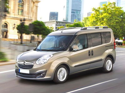 Opel Combo Tour Turbo EcoM 120CV PC-TN Cosmo usata