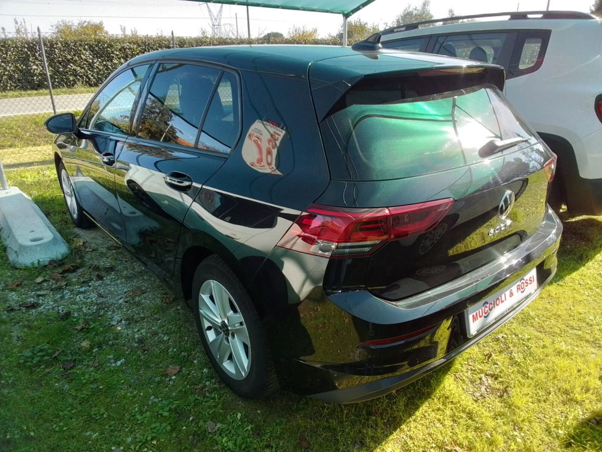 Volkswagen Golf 2.0 TDI 150 CV DSG SCR Life (3)