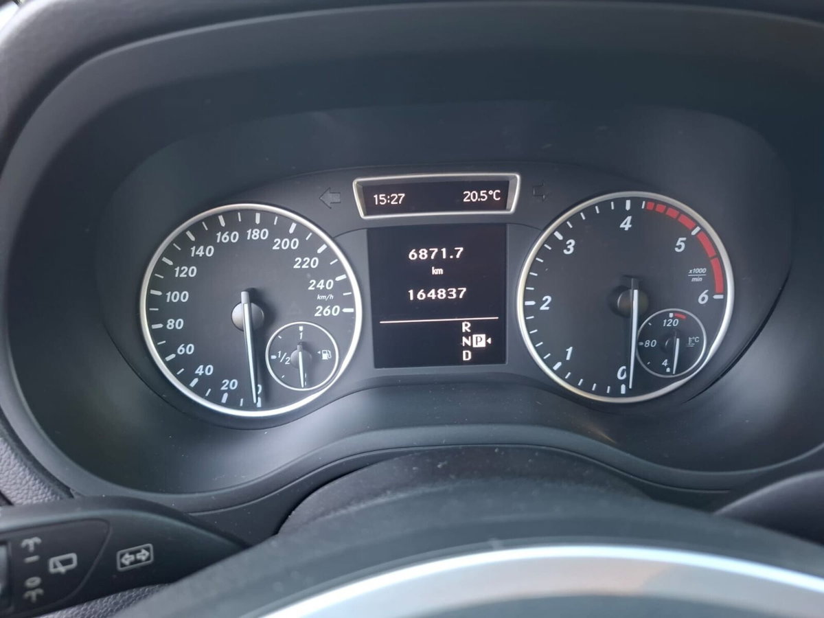 Mercedes-Benz Classe B 180 CDI Premium (11)