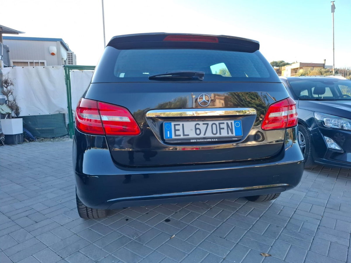 Mercedes-Benz Classe B 180 CDI Premium (4)