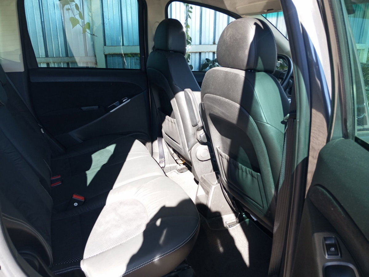 Lancia Musa 1.3 Mjt 95 CV DFN Platinum (10)