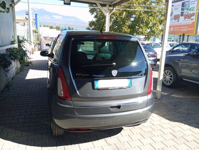 Lancia Musa 1.3 Mjt 95 CV DFN Platinum (8)
