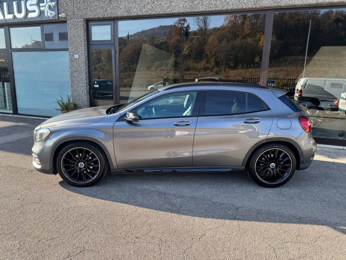 Mercedes-Benz GLA SUV 200 d Automatic Premium (4)
