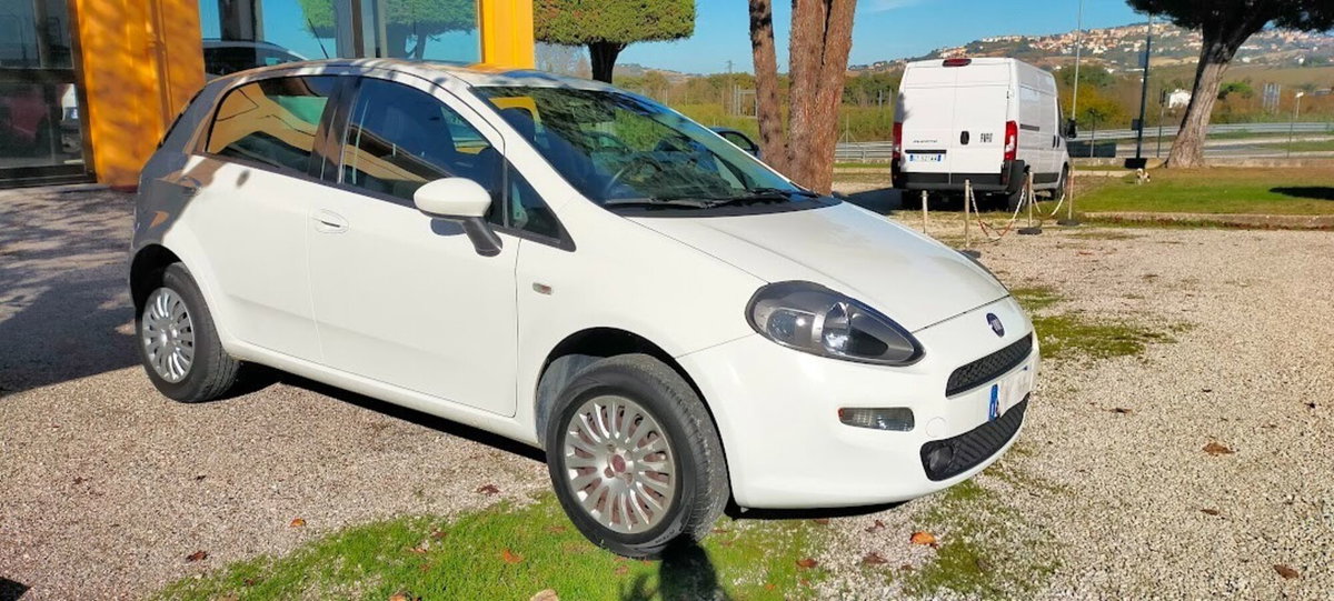 Fiat Grande Punto 1.4 5 porte Dynamic Natural Power (2)
