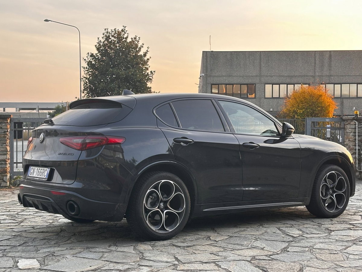 Alfa Romeo Stelvio Stelvio 2.2 Turbodiesel 210 CV AT8 Q4 Veloce (4)