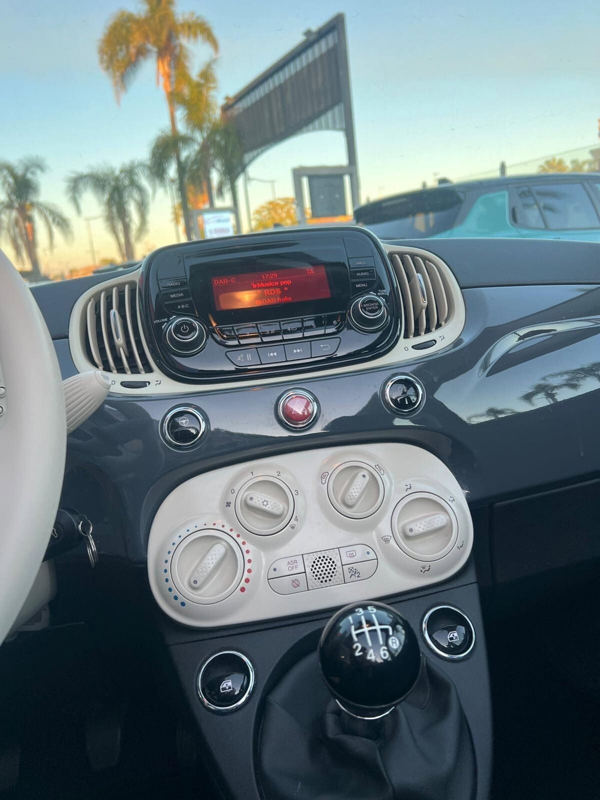 Fiat 500 1.0 Hybrid Dolcevita (17)