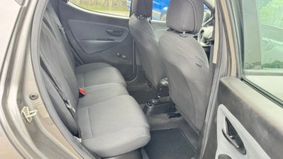 Lancia Ypsilon 1.0 FireFly 5 porte S&S Hybrid Ecochic Gold (13)