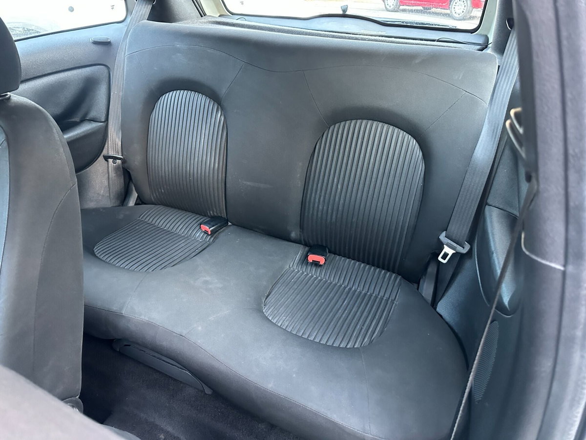 Lancia Ypsilon 1.3 MJT 75 CV Diva (12)
