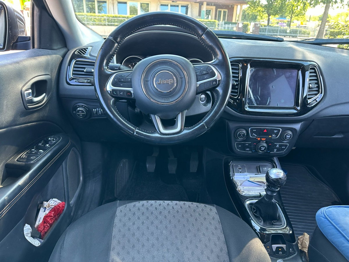 Jeep Compass 1.6 Multijet II 2WD Limited (13)