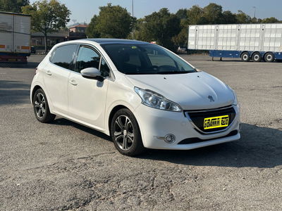 Peugeot 208 e-HDi 92 CV Stop&Start 5 porte Allure usata