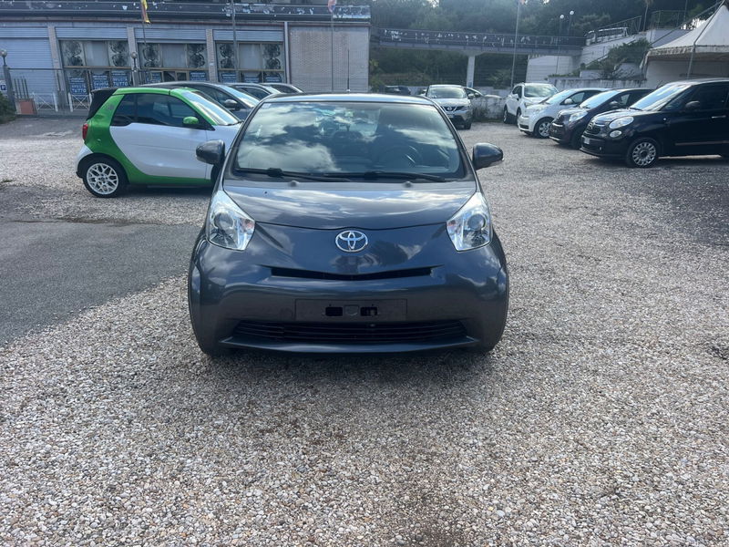 Toyota iQ 1.0