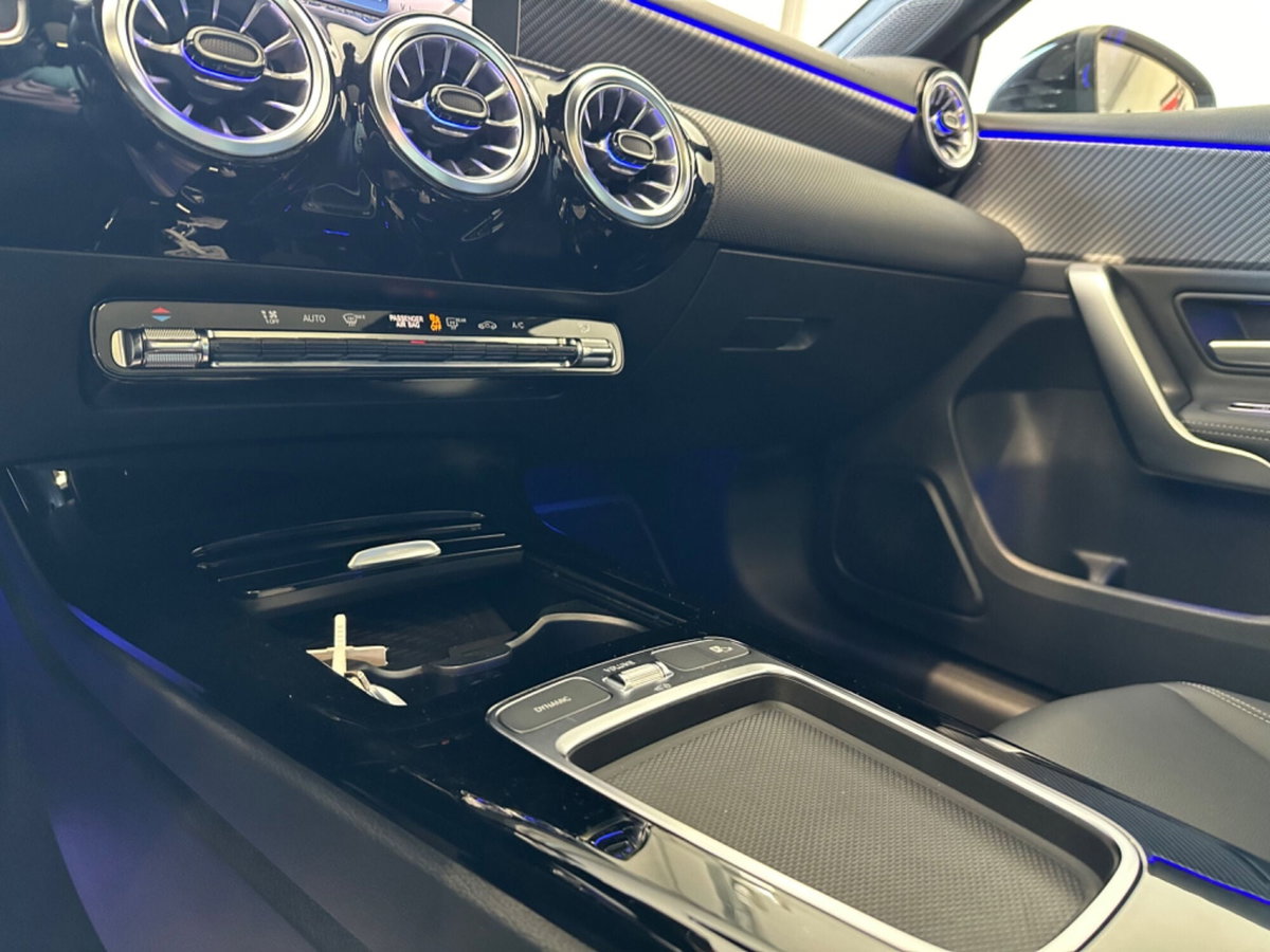 Mercedes-Benz Classe A 180 Automatic Executive (11)