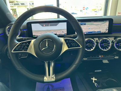 Mercedes-Benz Classe A 180 Automatic Executive (12)