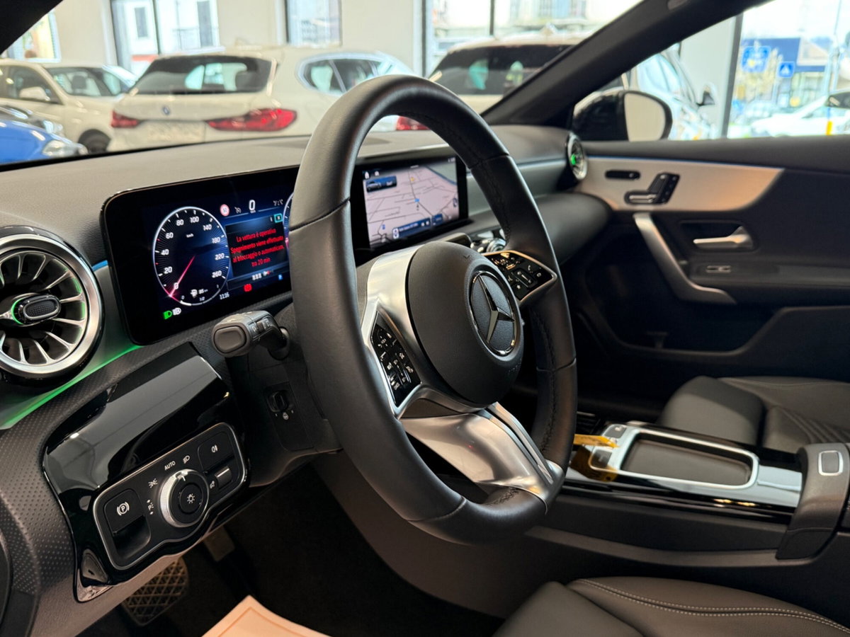 Mercedes-Benz Classe A 180 Automatic Executive (13)