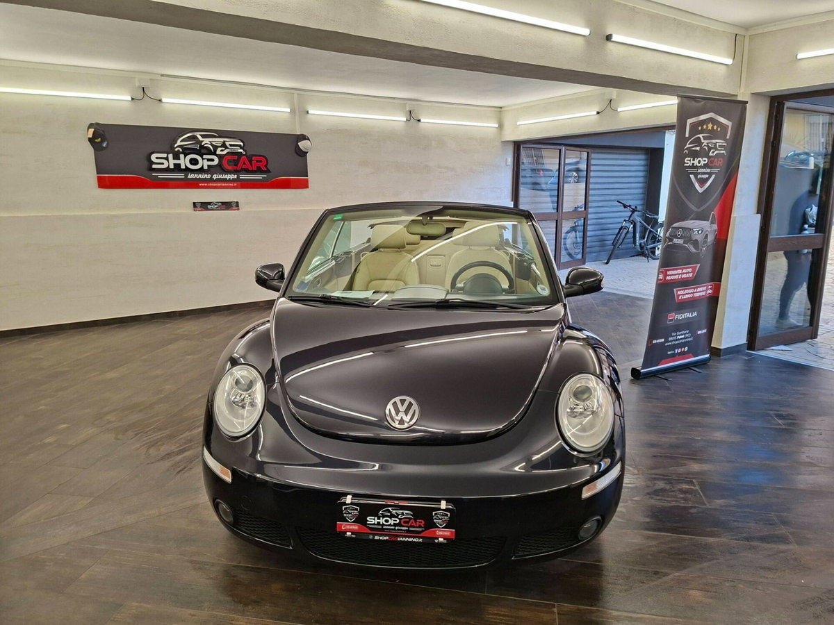 Volkswagen New Beetle Cabrio TDI 105CV (16)