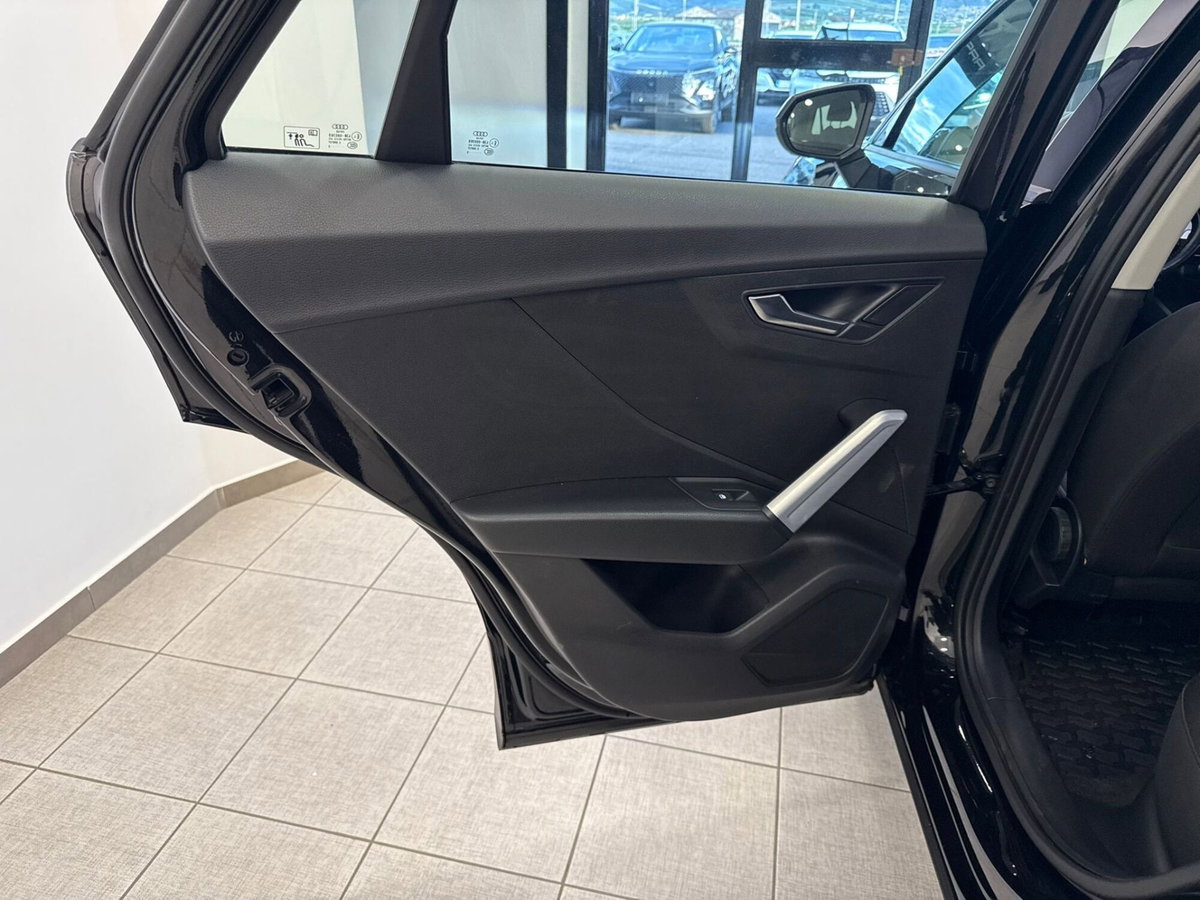 Audi Q2 Q2 30 TDI S tronic Business Design (16)