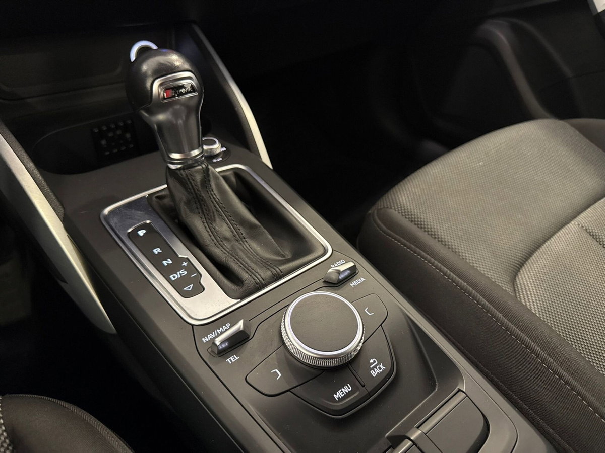 Audi Q2 Q2 30 TDI S tronic Business Design (20)