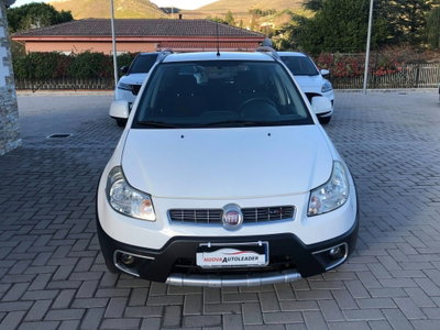 Fiat Sedici 2.0 MJT 16V DPF 4x4 Emotion (5)