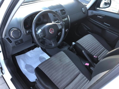 Fiat Sedici 2.0 MJT 16V DPF 4x4 Emotion (8)