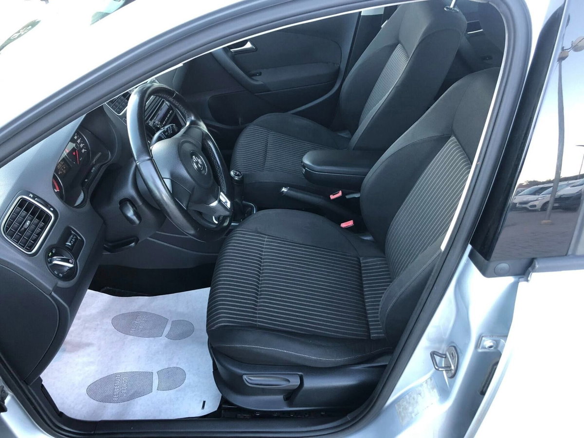 Volkswagen Polo 1.6 TDI 90CV DPF 5 porte Highline (8)