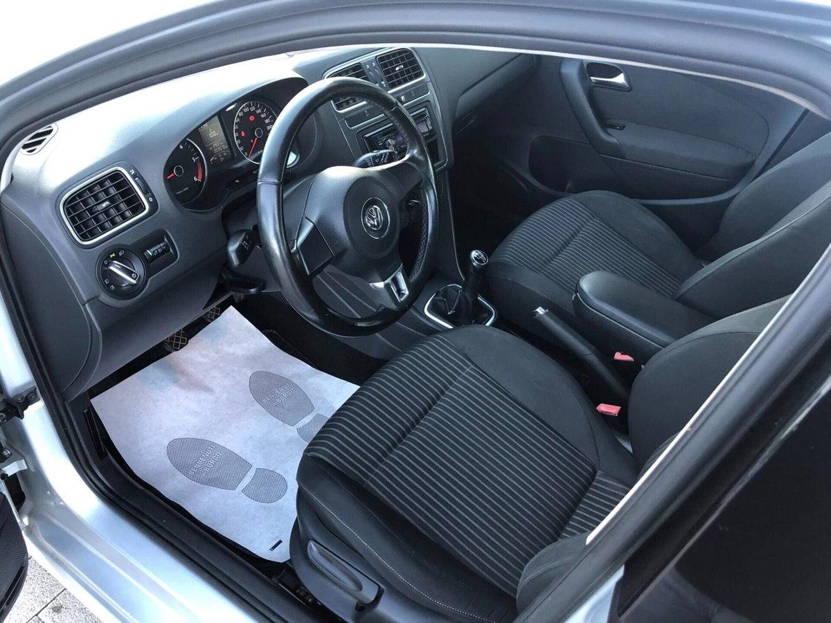 Volkswagen Polo 1.6 TDI 90CV DPF 5 porte Highline (9)