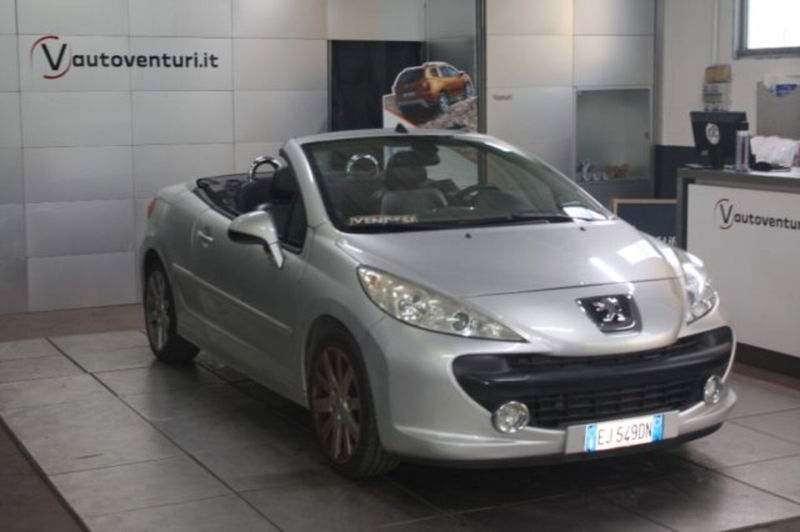Peugeot 207 Cabrio VTi 120CV CC aut. Féline