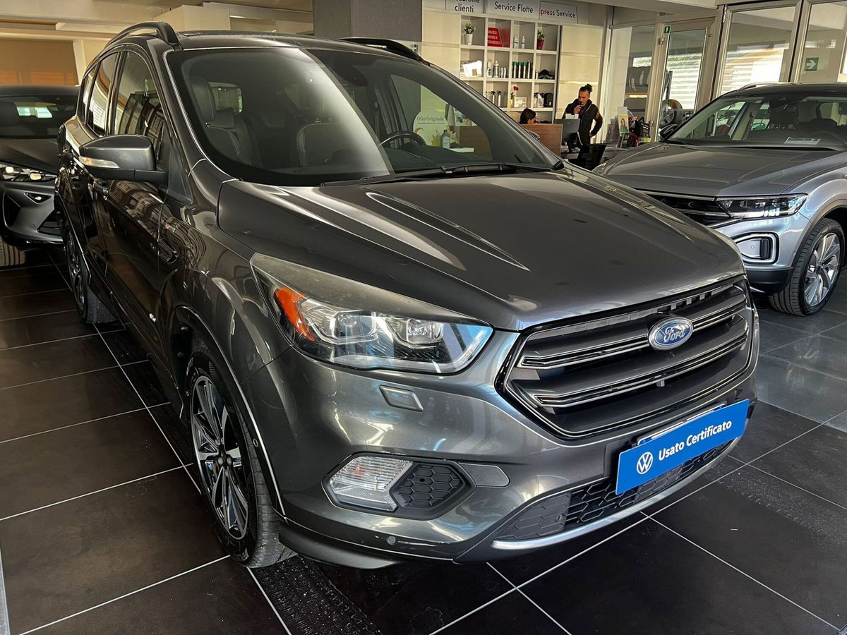 Ford Kuga 2.0 TDCI 150 CV S&S 4WD Powershift ST-Line