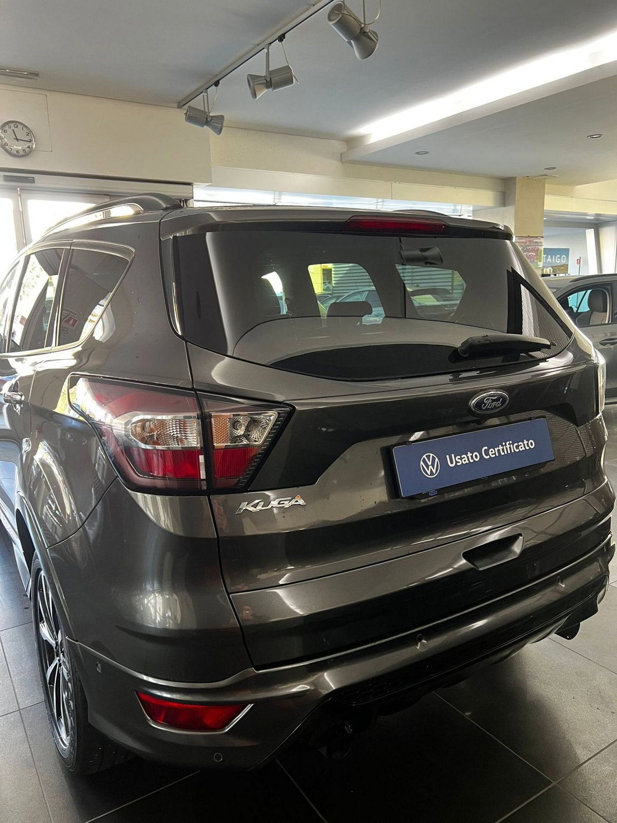 Ford Kuga 2.0 TDCI 150 CV S&S 4WD Powershift ST-Line (15)