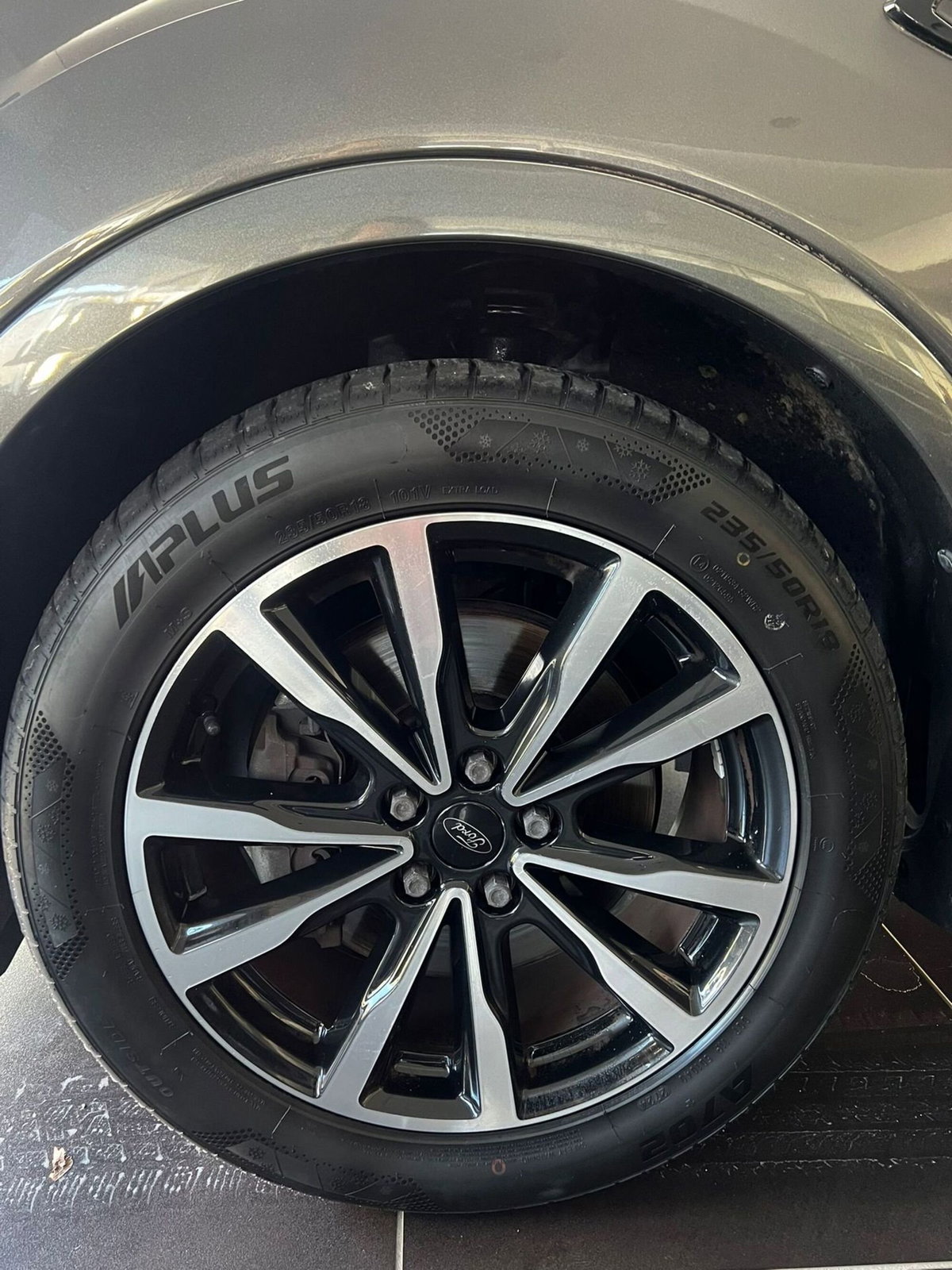Ford Kuga 2.0 TDCI 150 CV S&S 4WD Powershift ST-Line (5)