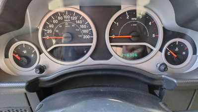Jeep Wrangler 2.8 CRD Rubicon Auto (4)